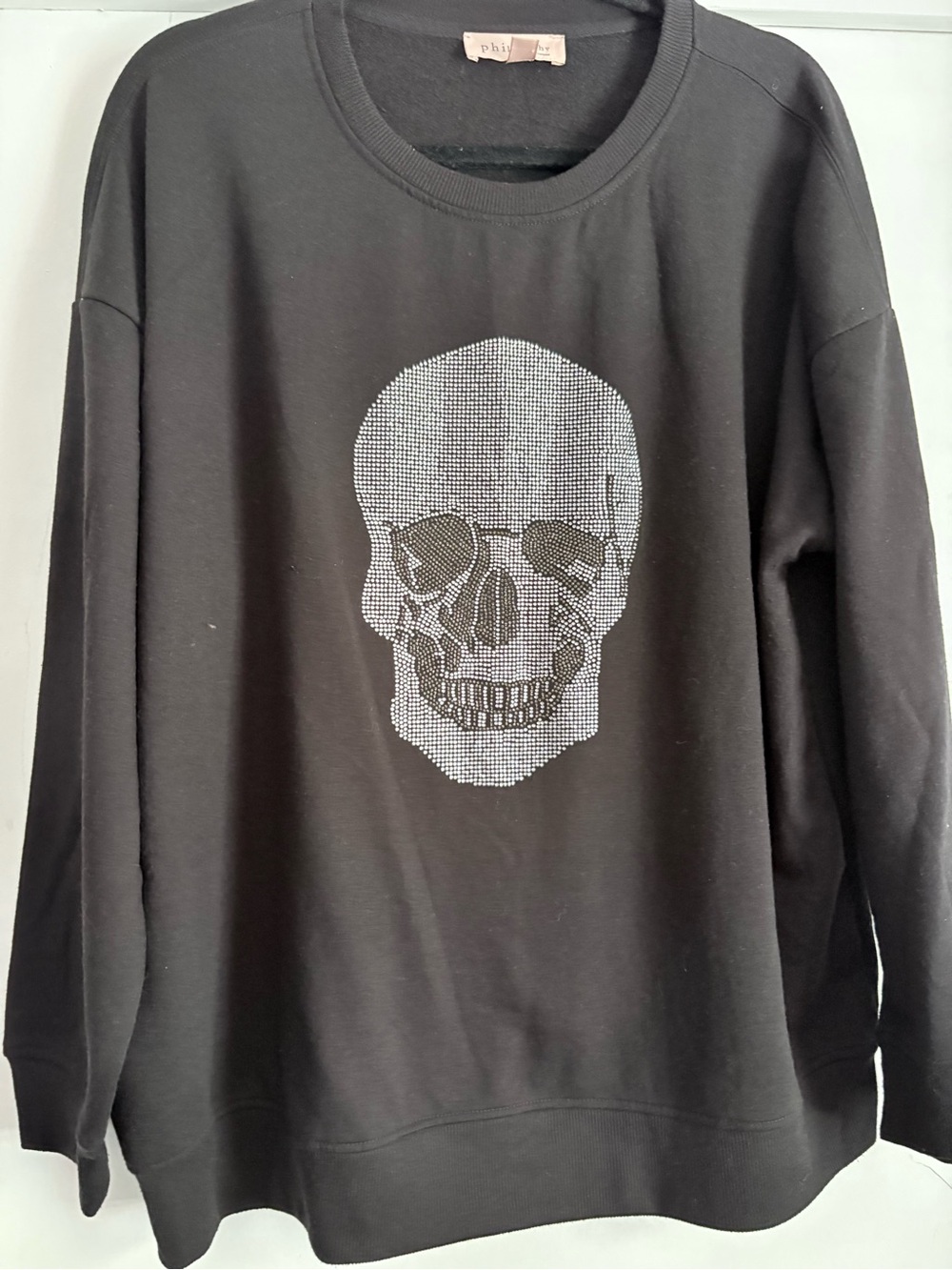 Black women’s scull Crewneck Sweatshirt